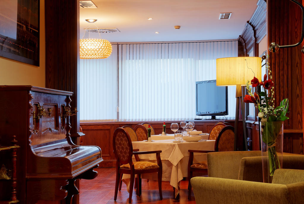 Hotelsefutbol Las Rozas de Madrid Exteriér fotografie