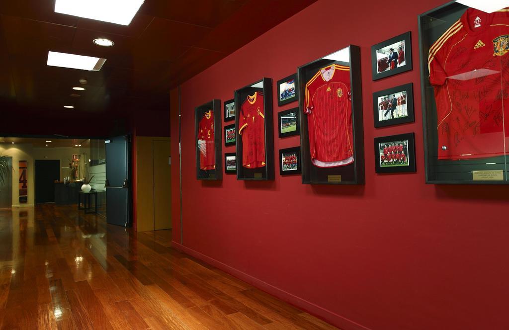 Hotelsefutbol Las Rozas de Madrid Exteriér fotografie